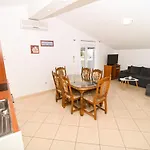Adria Apartamento *