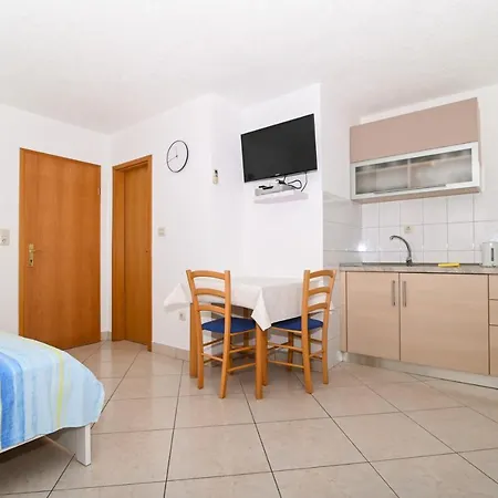Adria Apartment *