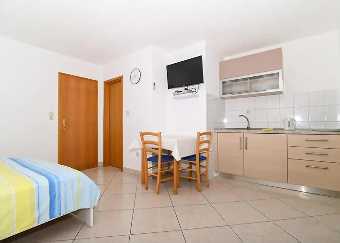 Adria Apartmán *