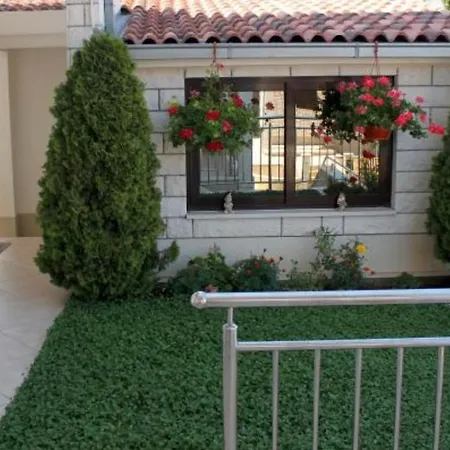 Adria Apartment *
