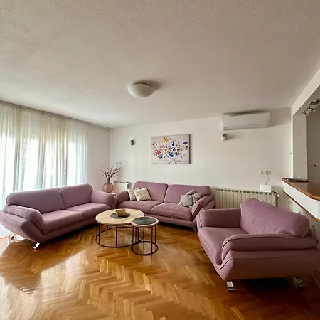 Adria Apartment *